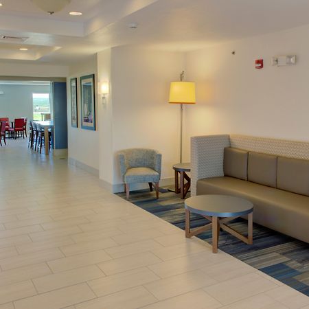 Holiday Inn Express & Suites Le Mars By Ihg Exterior foto