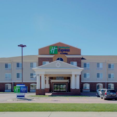 Holiday Inn Express & Suites Le Mars By Ihg Exterior foto