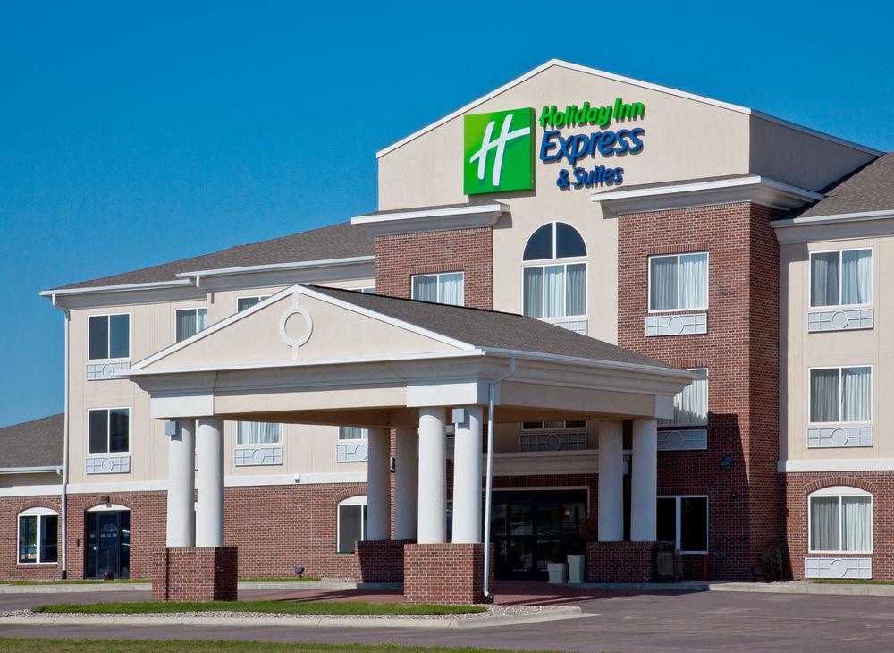 Holiday Inn Express & Suites Le Mars By Ihg Exterior foto