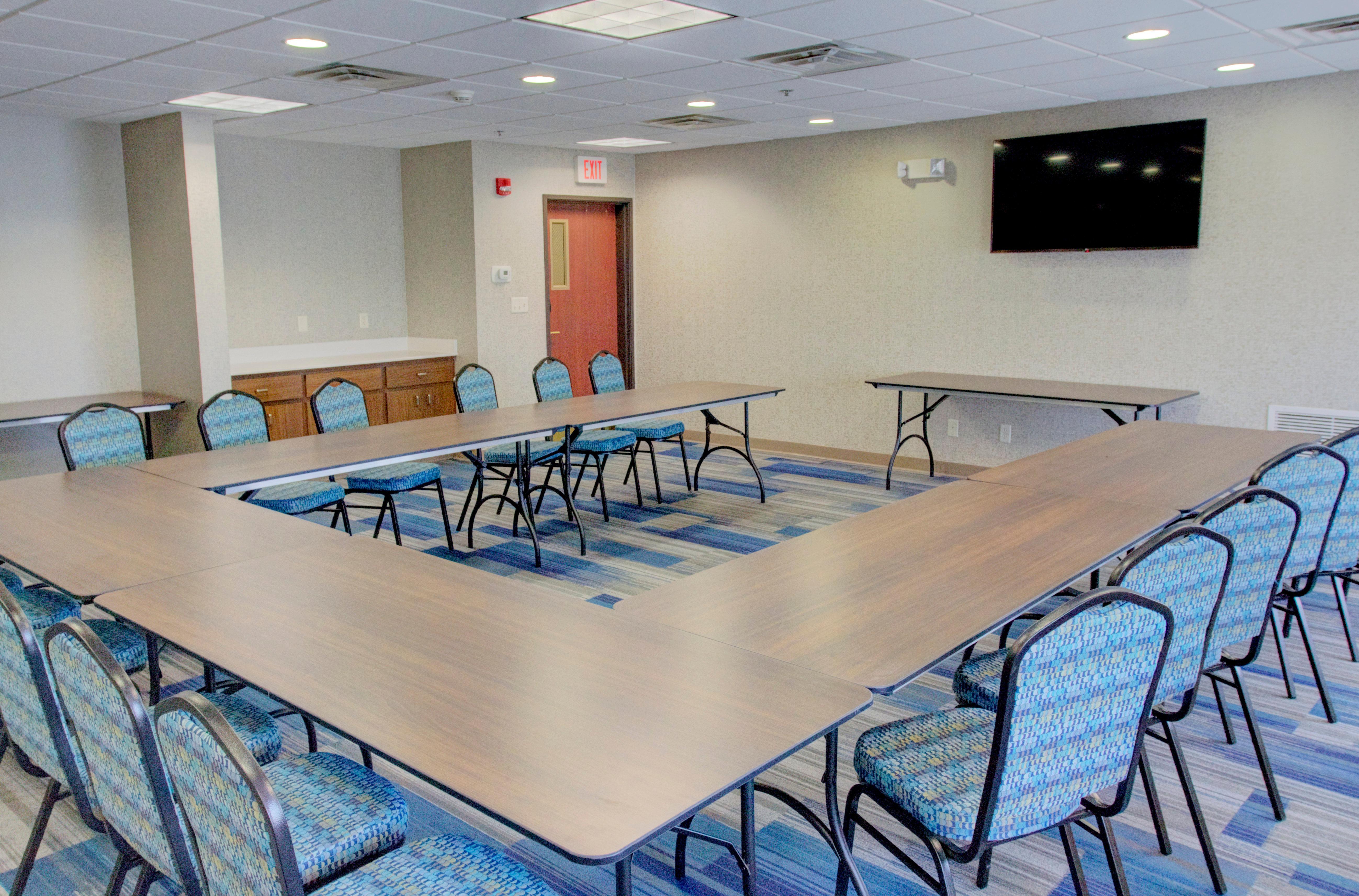 Holiday Inn Express & Suites Le Mars By Ihg Exterior foto