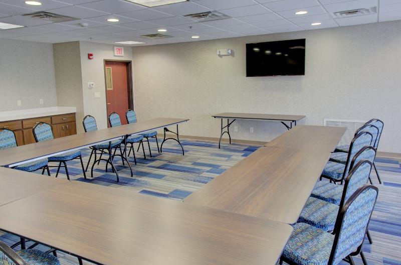 Holiday Inn Express & Suites Le Mars By Ihg Exterior foto