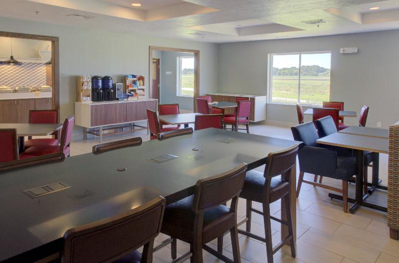 Holiday Inn Express & Suites Le Mars By Ihg Exterior foto